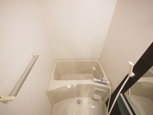 バス・シャワールーム　★ゆったりバスルーム★