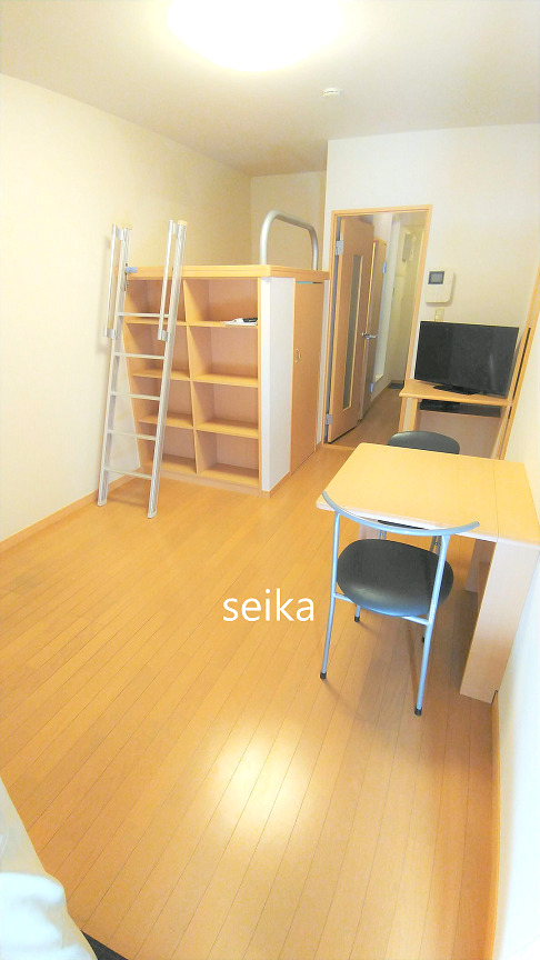 その他部屋・スペース　1階はフローリング、2階以上はカーペットタイプとなります。