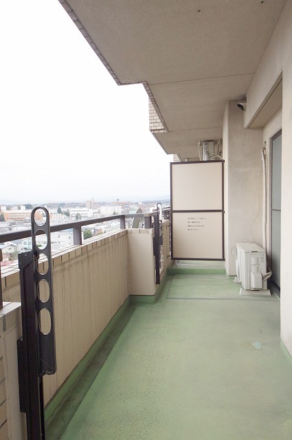 バルコニー　バルコニー（類似室外）