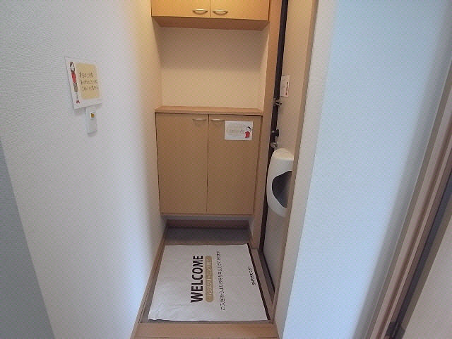 玄関　玄関※参考写真