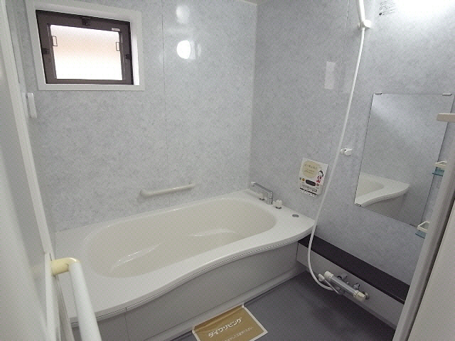 バス・シャワールーム　浴室（１坪）