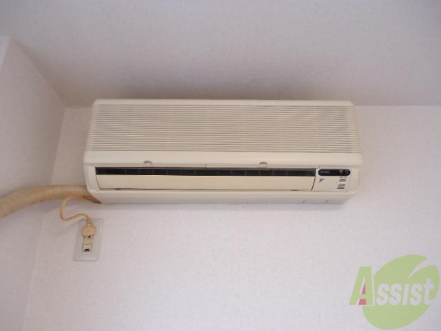 その他設備　よく冷え、よく温まるエアコンついてます