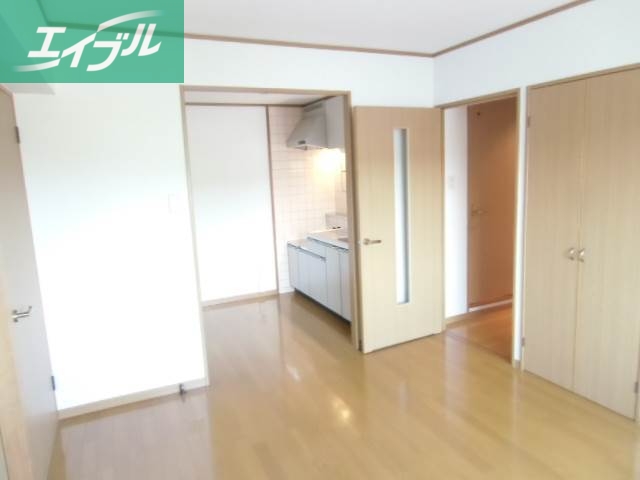 居室・リビング　キッチン