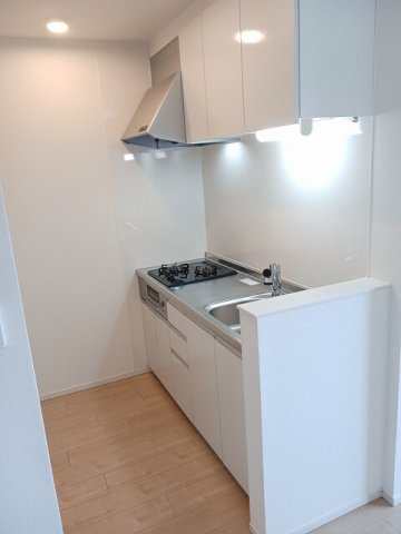 キッチン　コンパクトなキッチンで掃除もラクラク