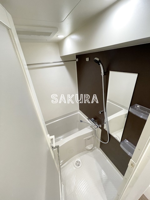 バス・シャワールーム　嬉しい浴室乾燥機付き♪