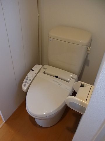 トイレ　ウォシュレット付きトイレ
