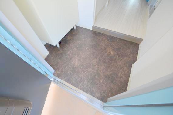 玄関　落ち着いたおしゃれな玄関です。