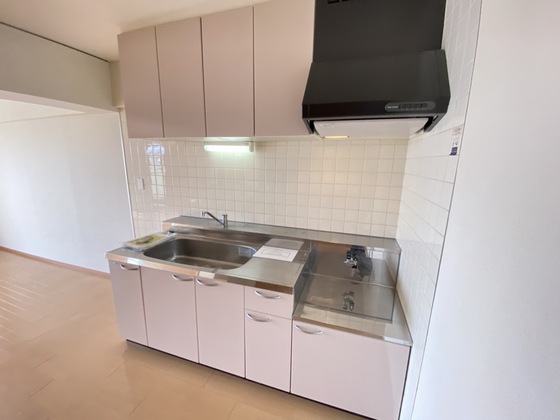 キッチン　※別部屋の写真です