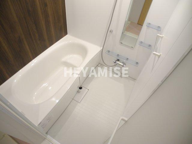 バス・シャワールーム　※室内画像は別号室のもの