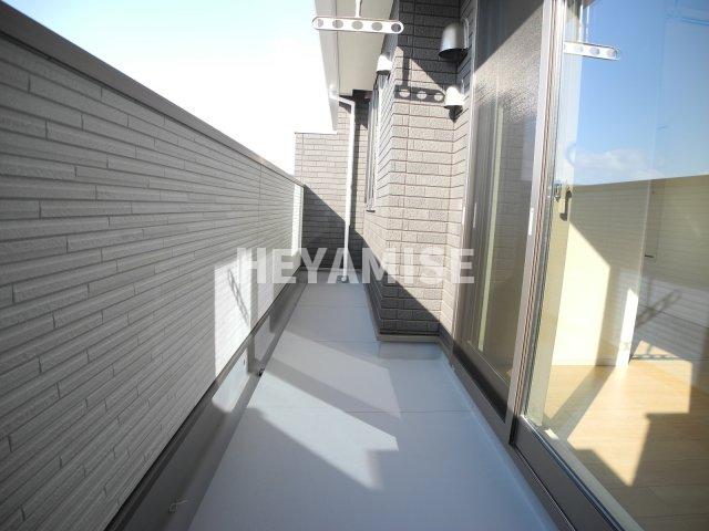 バルコニー　※室内画像は別号室のもの