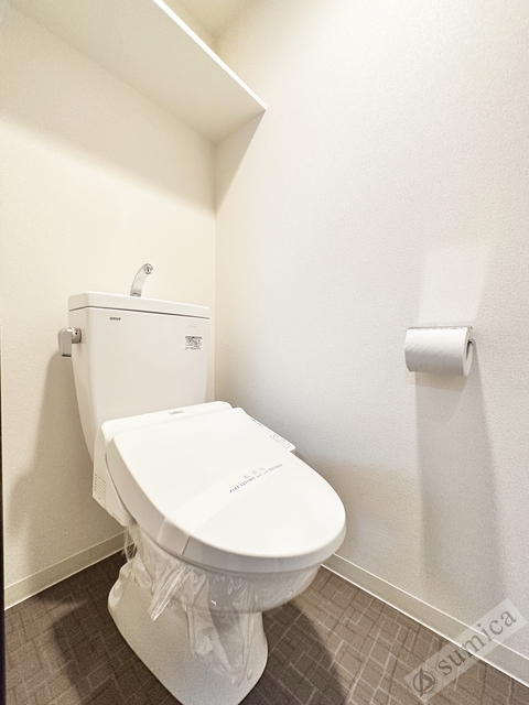 トイレ　温水洗浄便座付き♪♪