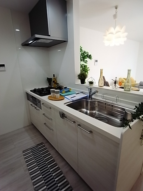 キッチン　モデルルーム仕様