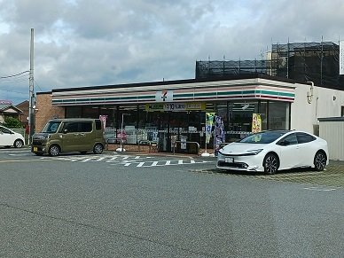 その他　セブンイレブン小野本町店まで600m