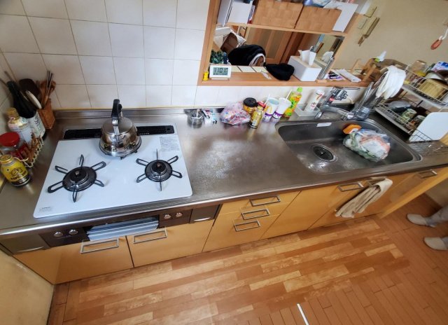 キッチン　3口のシステムキッチンです。