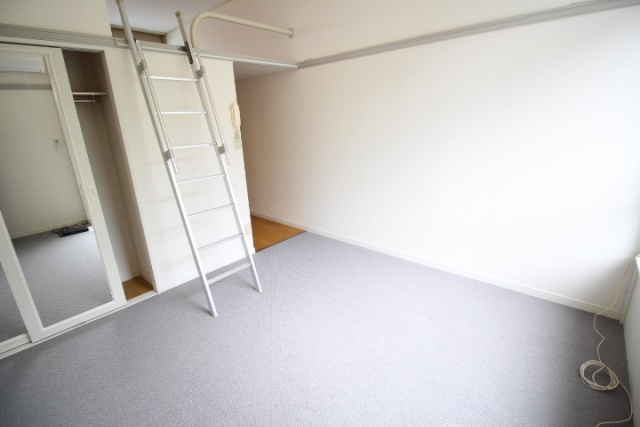 居室・リビング　写真は別号室のものです。