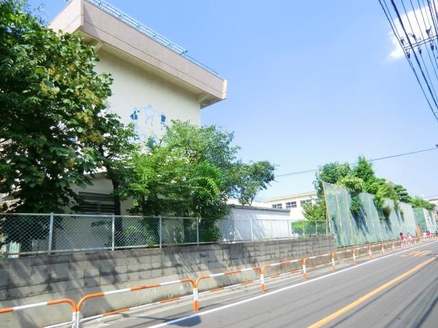 小学校　梅島第一小学校（小学校）まで800m