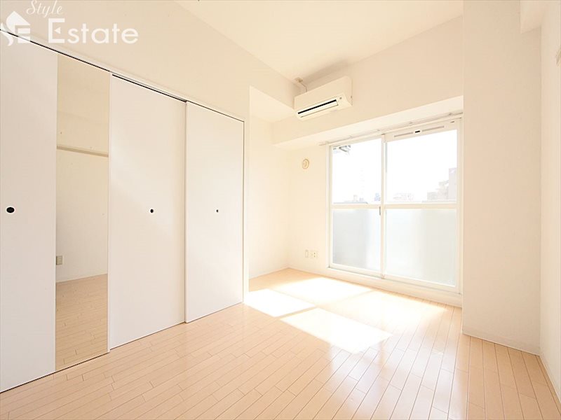 居室・リビング　内装