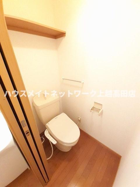 トイレ　温水洗浄暖房便座
