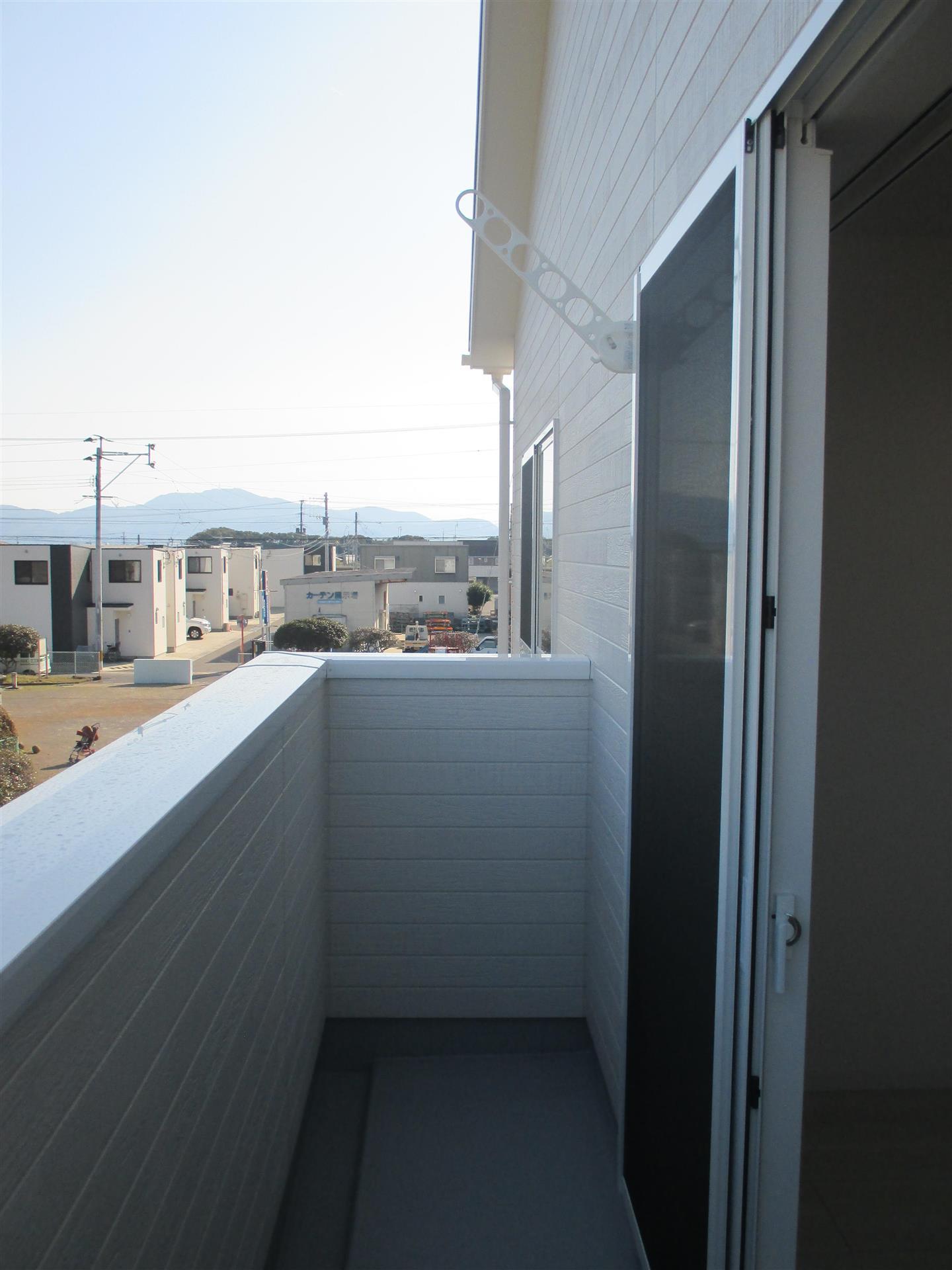 バルコニー　別のお部屋の写真となりますので現況優先