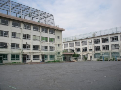 小学校　目黒区立大岡山小学校（小学校）まで609m