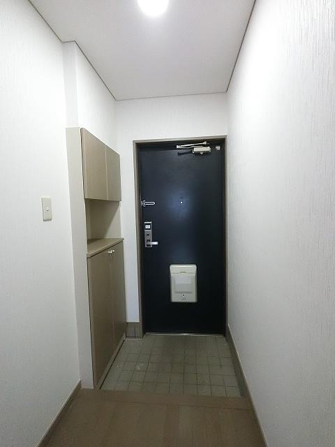 玄関　玄関内