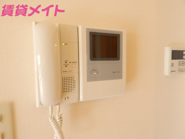 セキュリティ　同建物別部屋の写真です。