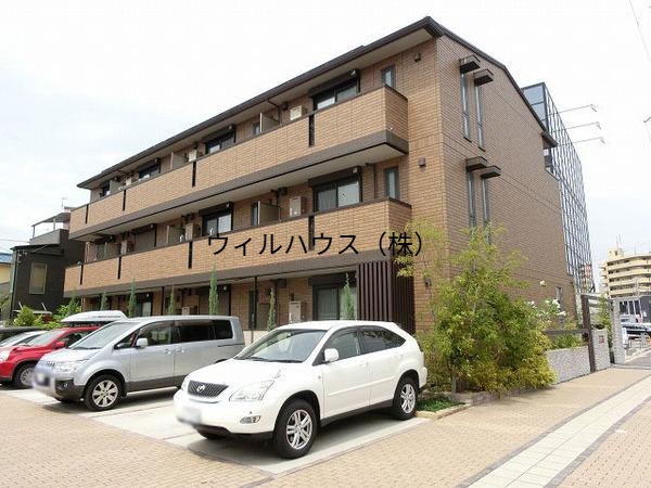 駐車場　敷地内駐車場！