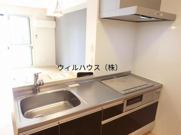 キッチン　システムキッチン！間接照明！