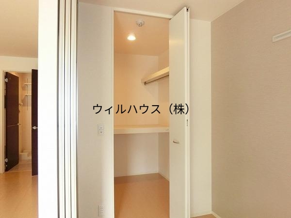 収納　ウォークインクローゼット！