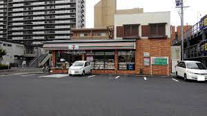 コンビニ　セブンイレブン守山駅東口店（コンビニ）まで276m