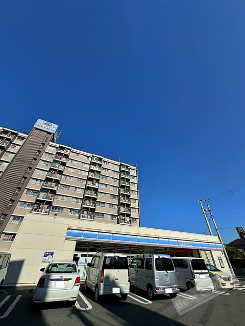 コンビニ　ローソンJR東岸和田駅前店（コンビニ）まで448m