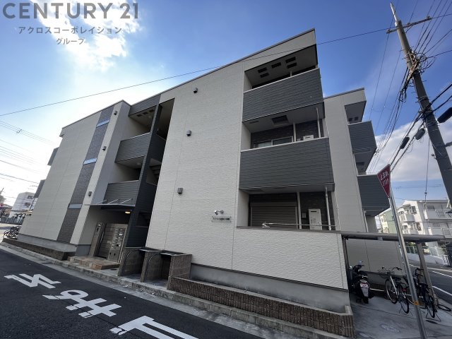 建物外観　オートロック・防犯カメラ付きで安心！