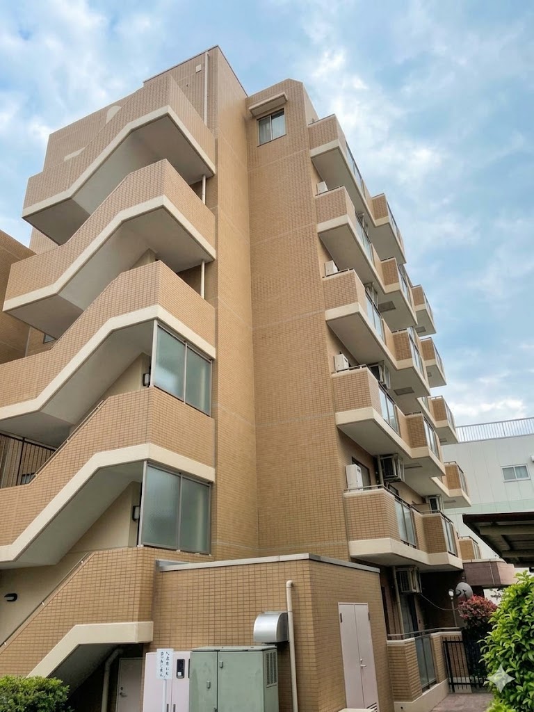 建物外観　《仲介手数料お値引きキャンペーン》生活同線の良い1LDK♪