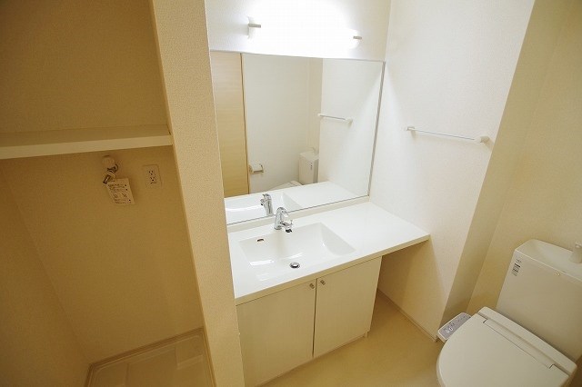 洗面設備　105号室の写真使用中