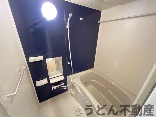 バス・シャワールーム　うどん県のお部屋探しはうどん不動産へ うどんちゃんとLINE
