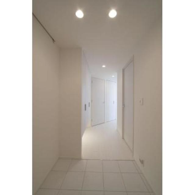 玄関　※写真は同タイプ住戸です。