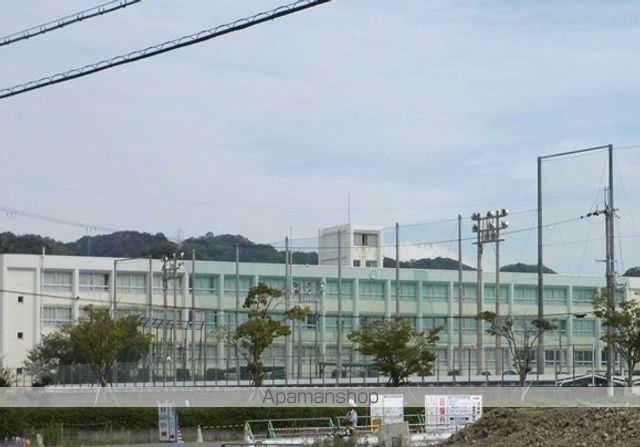 高校・高専　和歌山東高等学校（高校・高専）まで1539m