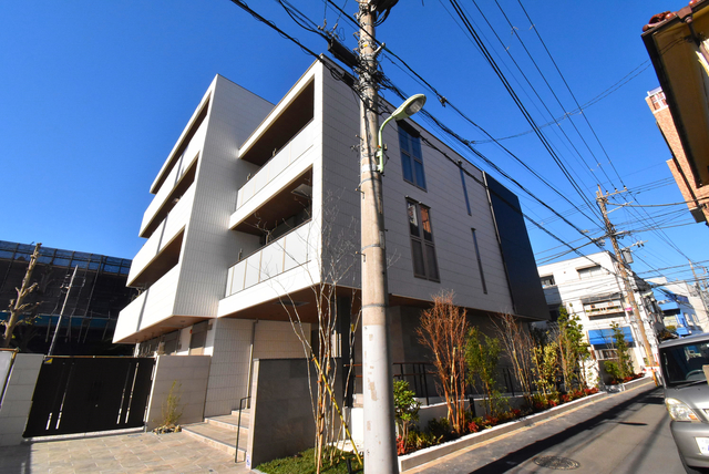 建物外観　旭化成施工の高齢者向け安心賃貸住宅！