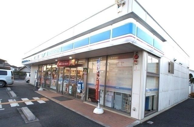 コンビニ　ローソン飯能双柳六道店（コンビニ）まで650m
