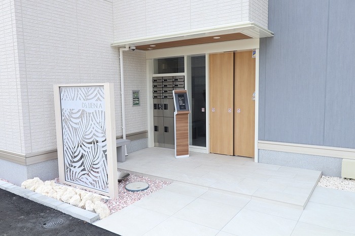 エントランス　オートロックエントランス