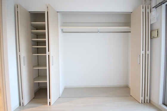 収納　※別部屋の写真です