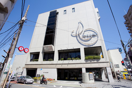 役所　サンパール荒川（役所）まで526m