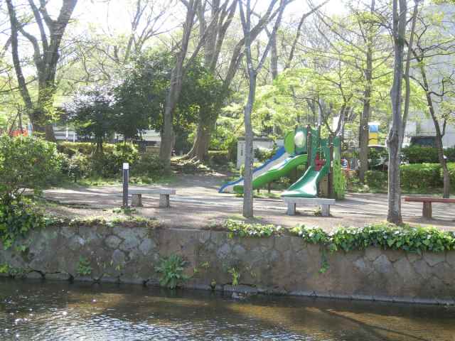 公園　白瀧公園（公園）まで317m
