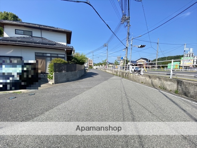 その他　前面道路（その他）まで0m