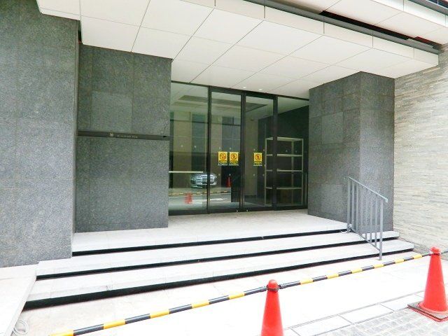 エントランス　部屋探しは株式会社　タウンハウジング　までお気軽にお問合せ…