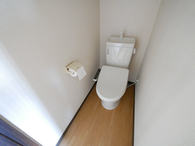 トイレ　ウォシュレット