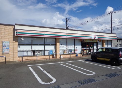 コンビニ　セブンイレブン 福井西谷3丁目店（コンビニ）まで333m