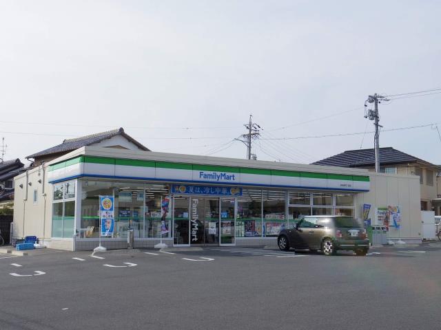 コンビニ　ファミリーマート（コンビニ）まで1014m