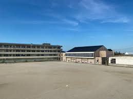 小学校　出雲市立高松小学校（小学校）まで1747m
