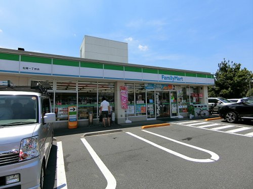 コンビニ　ファミリーマート 松庵一丁目店（コンビニ）まで366m